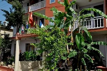 Alis Hotell